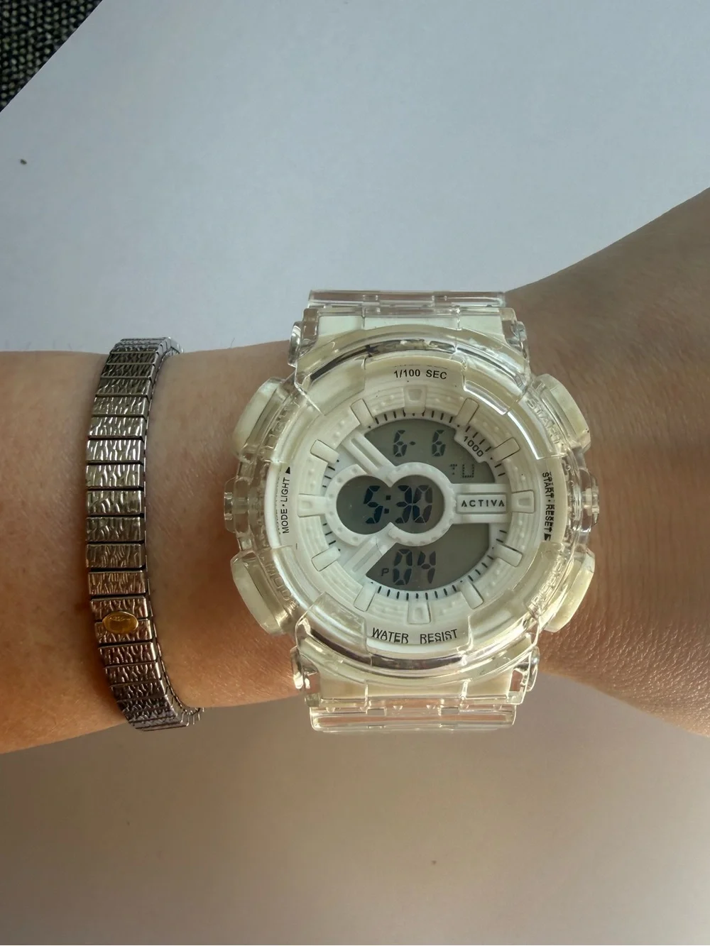 NEW Invicta Unisex Watch Bundle White Activa + Case & Keychain